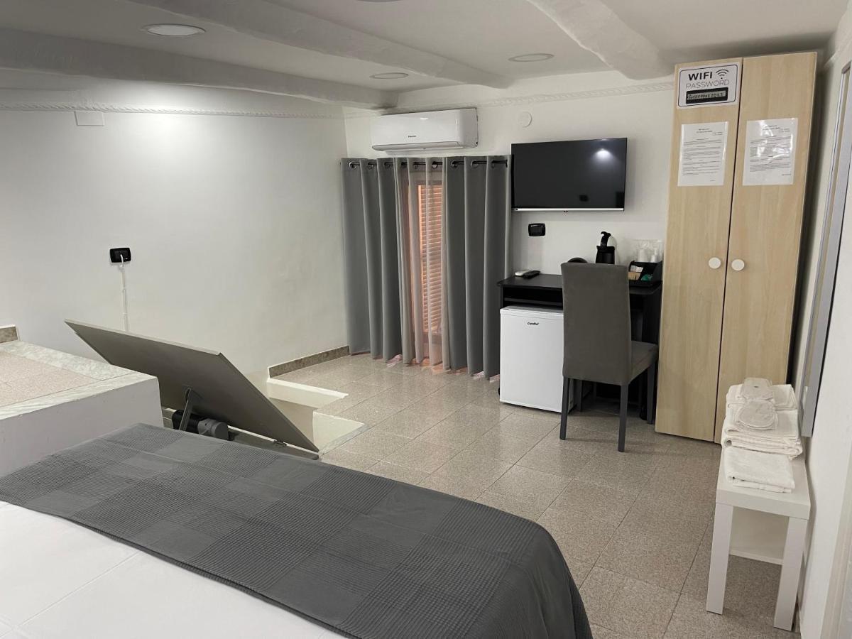 Bed and Breakfast Sott O Pont Napoli Exterior foto
